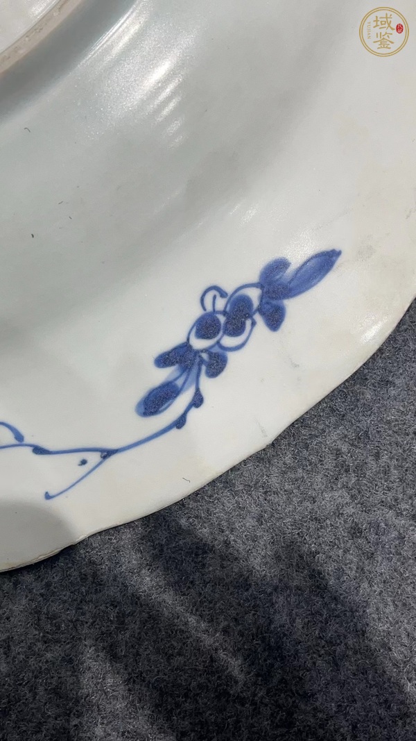 古玩陶瓷青花折枝花卉紋盤真品鑒賞圖