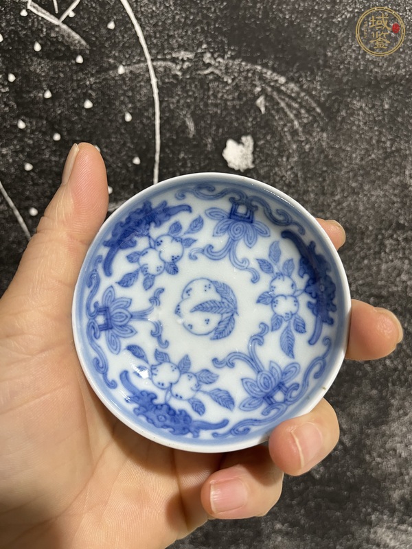 古玩陶瓷青花三多紋盤真品鑒賞圖