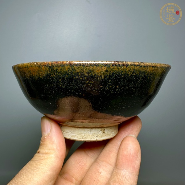 古玩陶瓷磁州窯窯變黑釉茶碗真品鑒賞圖