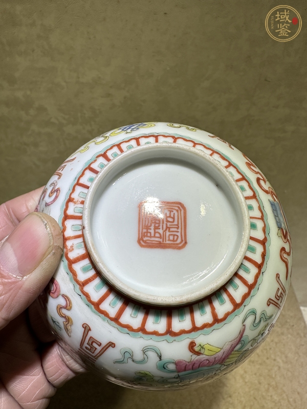 古玩陶瓷粉彩八吉祥碗真品鑒賞圖