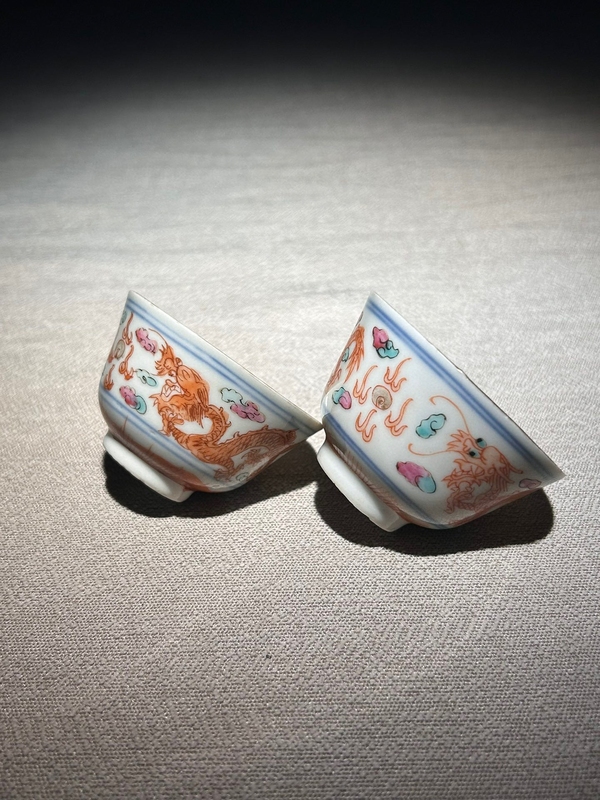 古玩陶瓷青花礬紅彩趕珠龍紋杯拍賣，當(dāng)前價(jià)格2500元