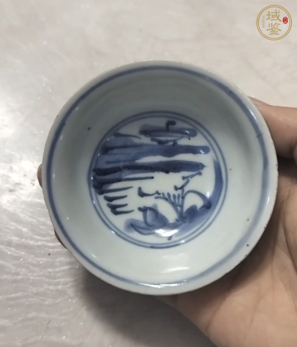 古玩陶瓷青花山水人物紋茶碗真品鑒賞圖