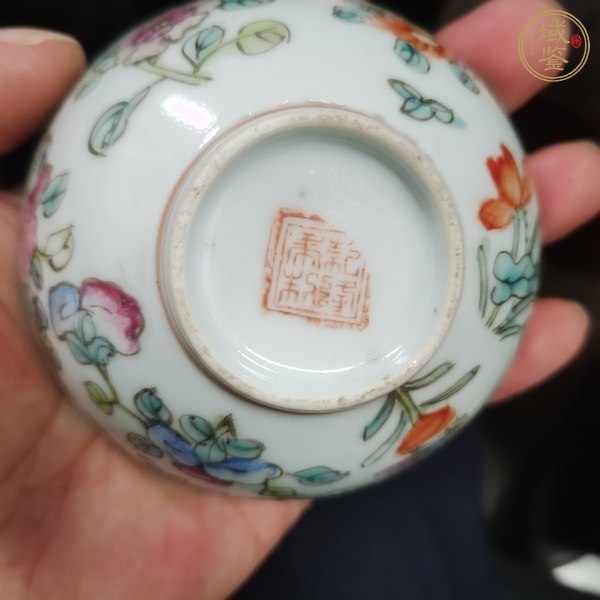 古玩陶瓷花卉紋粉彩茶圓真品鑒賞圖