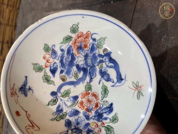 古玩陶瓷青花五彩盤真品鑒賞圖