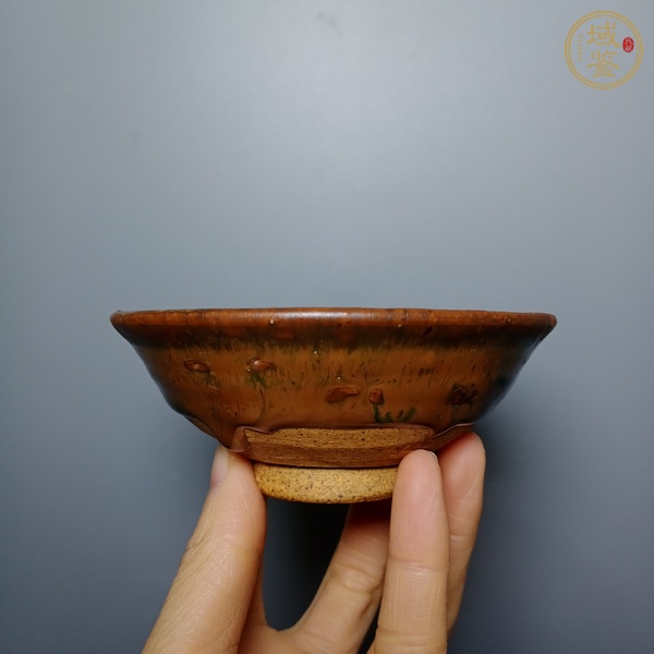 古玩陶瓷磁州窯紫金釉茶碗真品鑒賞圖