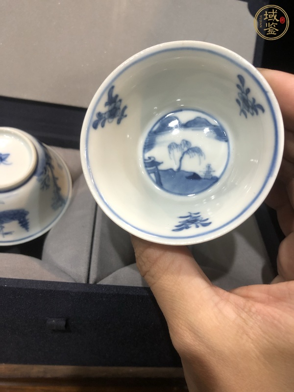 古玩陶瓷山水紋青花杯真品鑒賞圖