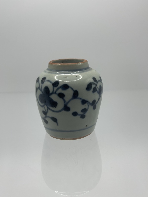 古玩陶瓷蓮子罐拍賣，當前價格2000元