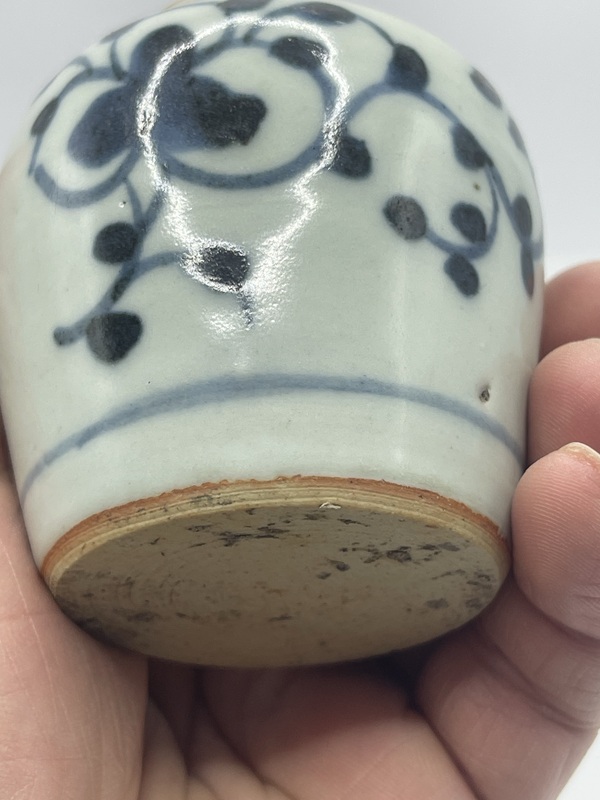 古玩陶瓷蓮子罐拍賣，當前價格2000元