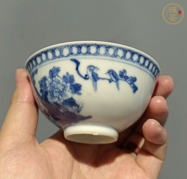 古玩陶瓷清晚期 青花花鳥(niǎo)指紋碗真品鑒賞圖