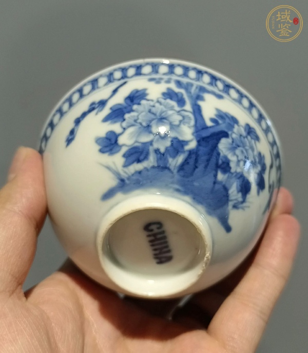 古玩陶瓷清晚期 青花花鳥(niǎo)指紋碗真品鑒賞圖