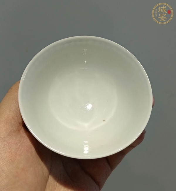 古玩陶瓷清晚期 青花花鳥(niǎo)指紋碗真品鑒賞圖