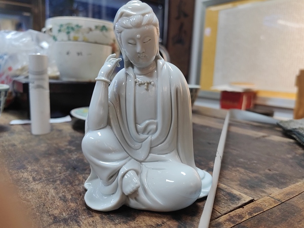 古玩陶瓷德化白瓷觀音造像拍賣,當前價格350元