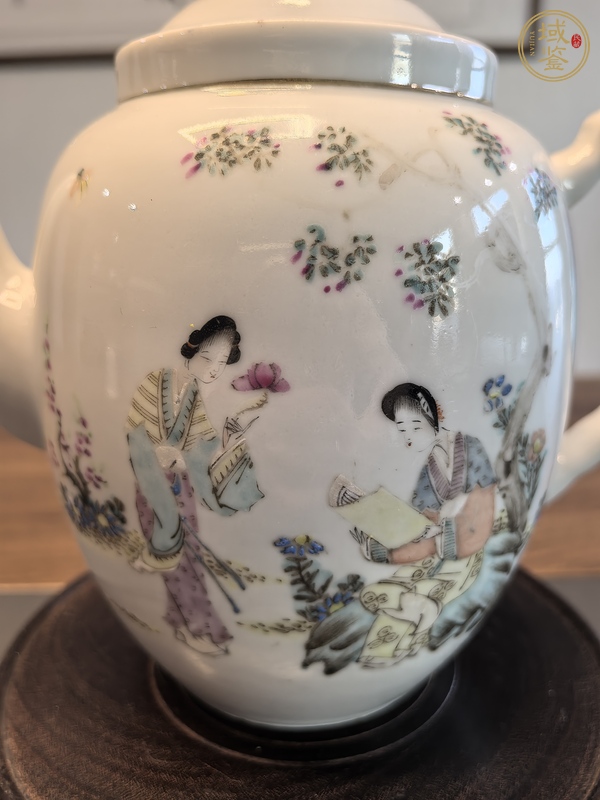 古玩陶瓷粉彩桃花美女圖茶壺真品鑒賞圖