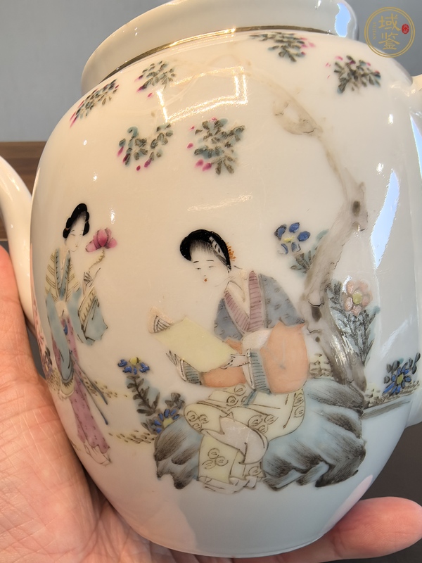 古玩陶瓷粉彩桃花美女圖茶壺真品鑒賞圖