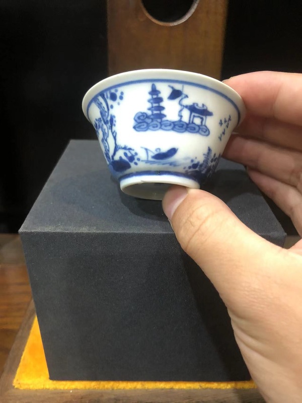 古玩陶瓷（精品品茗杯）清·康熙·訪友圖·青花品茗杯拍賣，當(dāng)前價格1264元