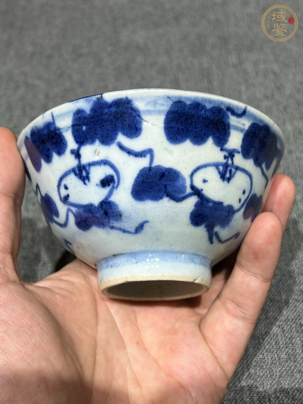 古玩陶瓷清中期青花茶碗真品鑒賞圖