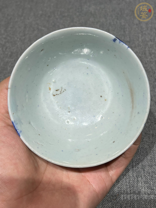 古玩陶瓷清中期青花茶碗真品鑒賞圖