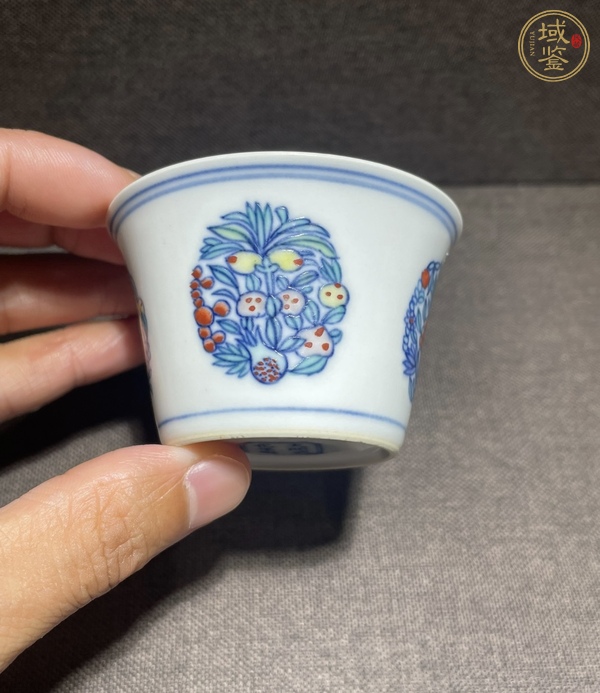 古玩陶瓷青花斗彩馬蹄杯真品鑒賞圖