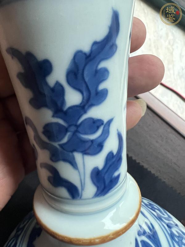 古玩陶瓷青花花卉紋瓜棱瓶真品鑒賞圖