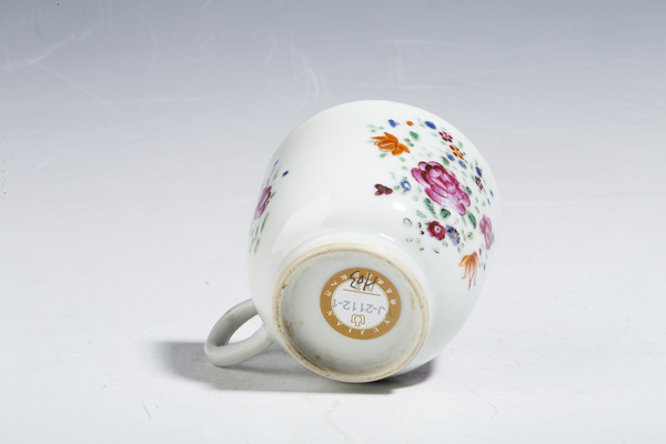古玩陶瓷清乾隆·粉彩花卉紋杯碟拍賣,當前價格1200元