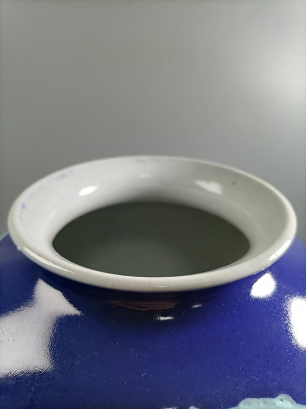 古玩陶瓷大清雍正年製官窯款霽藍釉三開窗粉彩花鳥紋太白尊拍賣,當前價格7500元