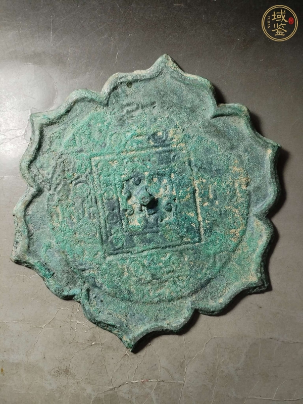 古玩銅器青銅葵口鏡真品鑒賞圖