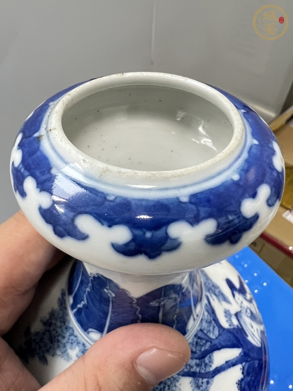 古玩陶瓷青花瓶真品鑒賞圖