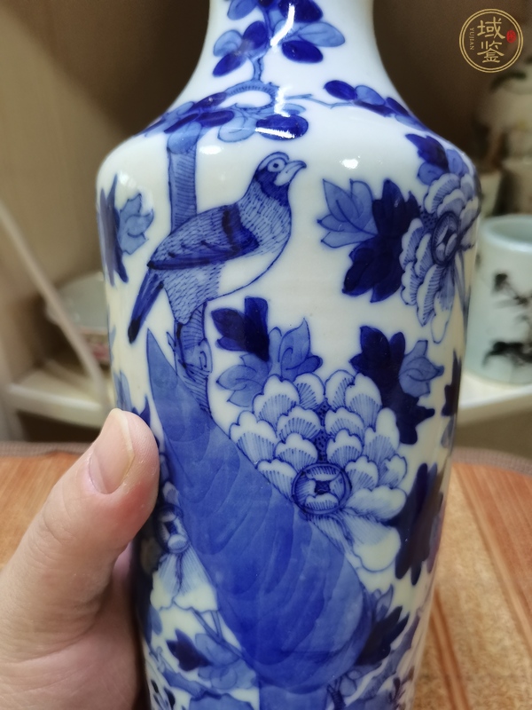 古玩陶瓷花鳥紋青花瓶真品鑒賞圖