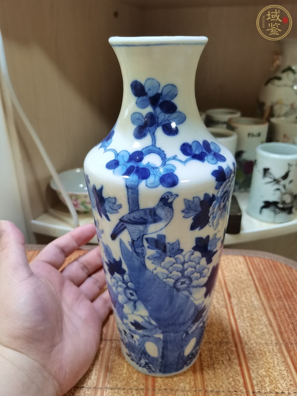 古玩陶瓷花鳥紋青花瓶真品鑒賞圖