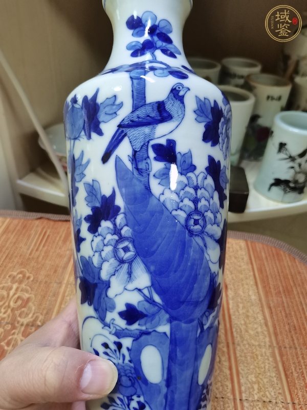 古玩陶瓷花鳥紋青花瓶真品鑒賞圖