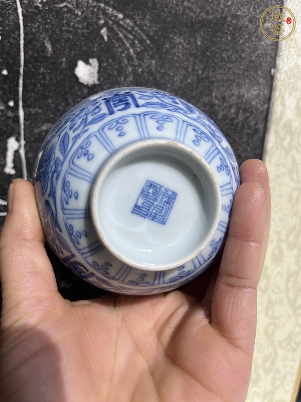 古玩陶瓷青花福壽纏枝花紋茶圓真品鑒賞圖