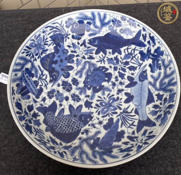 古玩陶瓷魚藻紋青花盤真品鑒賞圖