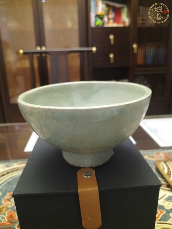 古玩陶瓷青釉碗真品鑒賞圖