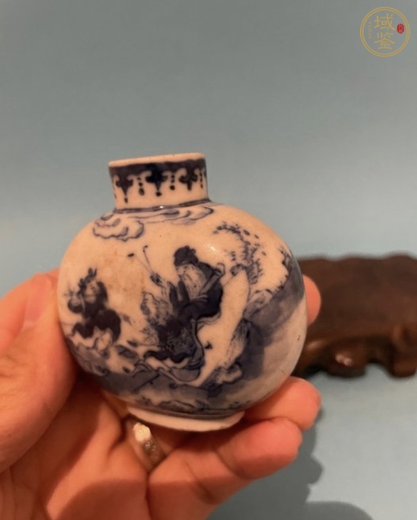 古玩陶瓷清光緒 青花人物紋鼻煙壺真品鑒賞圖