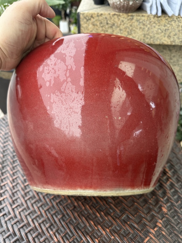 古玩陶瓷紅釉花盆拍賣(mài)，當(dāng)前價(jià)格2888元