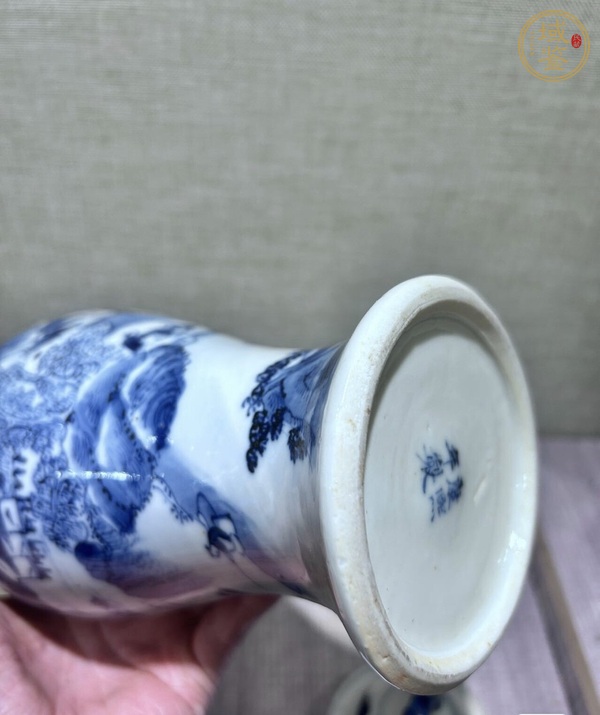 古玩陶瓷青花蓋瓶真品鑒賞圖