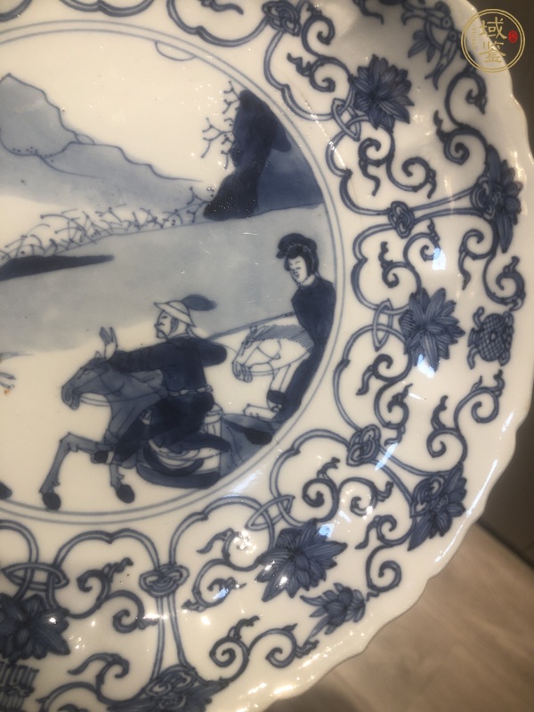 古玩陶瓷狩獵紋青花盤真品鑒賞圖