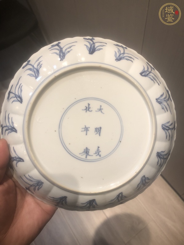 古玩陶瓷狩獵紋青花盤真品鑒賞圖