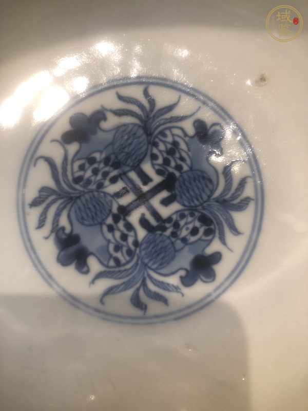 古玩陶瓷花果紋青花碗真品鑒賞圖