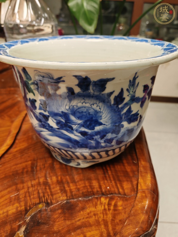 古玩陶瓷花鳥紋青花花盆真品鑒賞圖