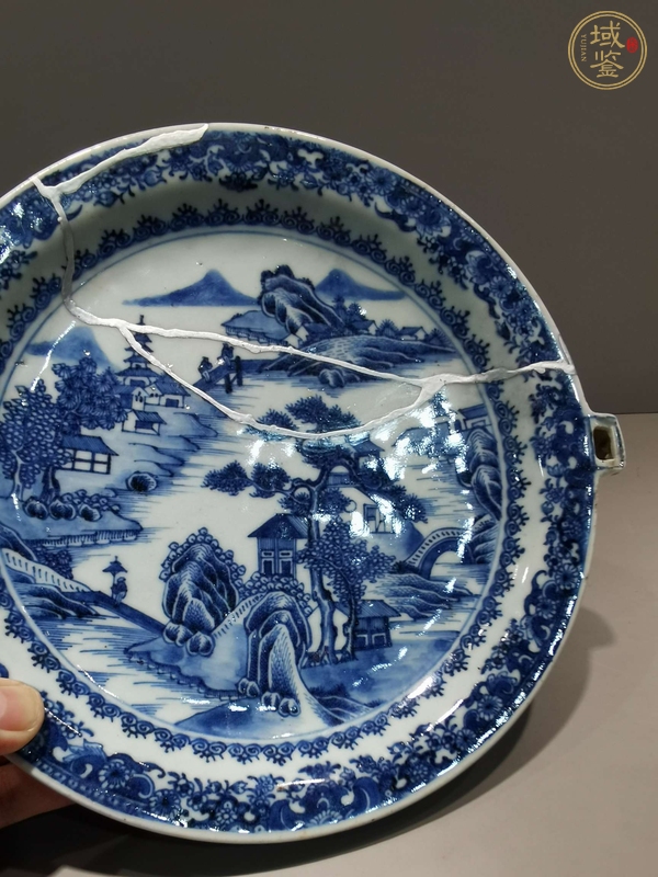 古玩陶瓷山水紋青花溫盤真品鑒賞圖