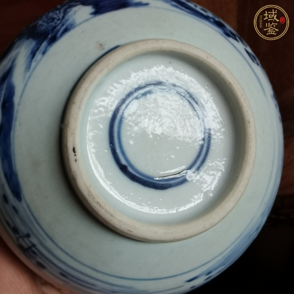 古玩陶瓷山水紋青花香爐真品鑒賞圖