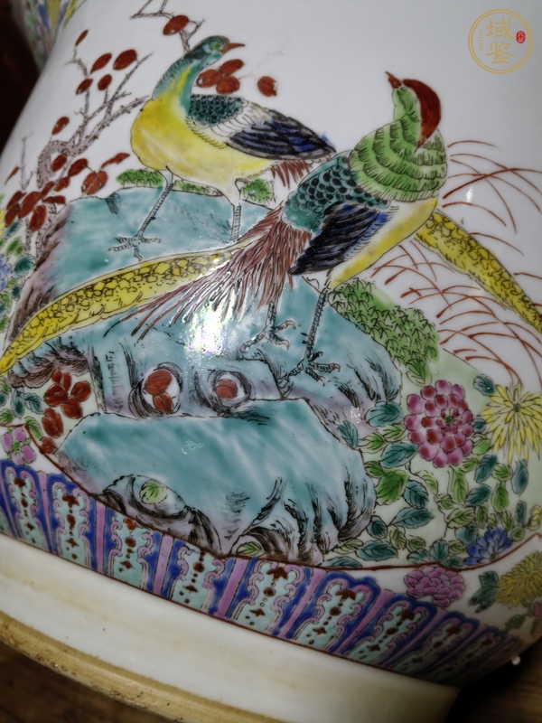 古玩陶瓷花鳥紋花盆真品鑒賞圖