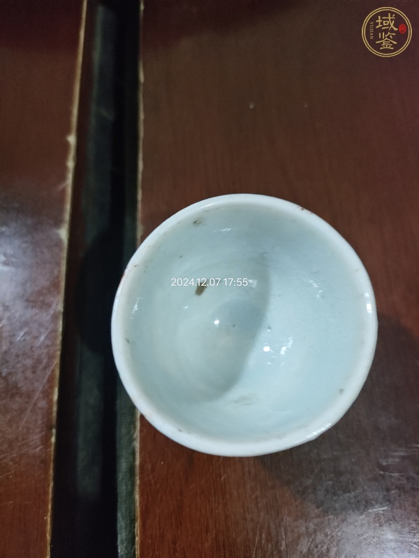 古玩陶瓷粉彩花卉紋杯真品鑒賞圖