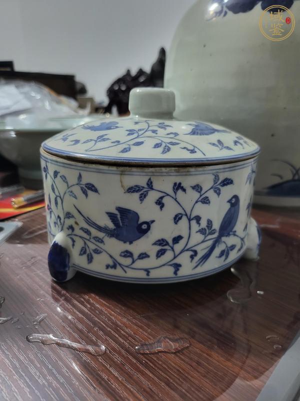 古玩陶瓷青花鳳穿牡丹紋蓋罐真品鑒賞圖