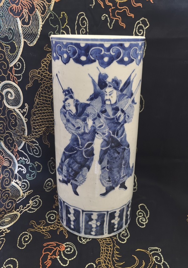 古玩陶瓷清晚期青花四大天王箭筒拍賣,當(dāng)前價(jià)格18888元