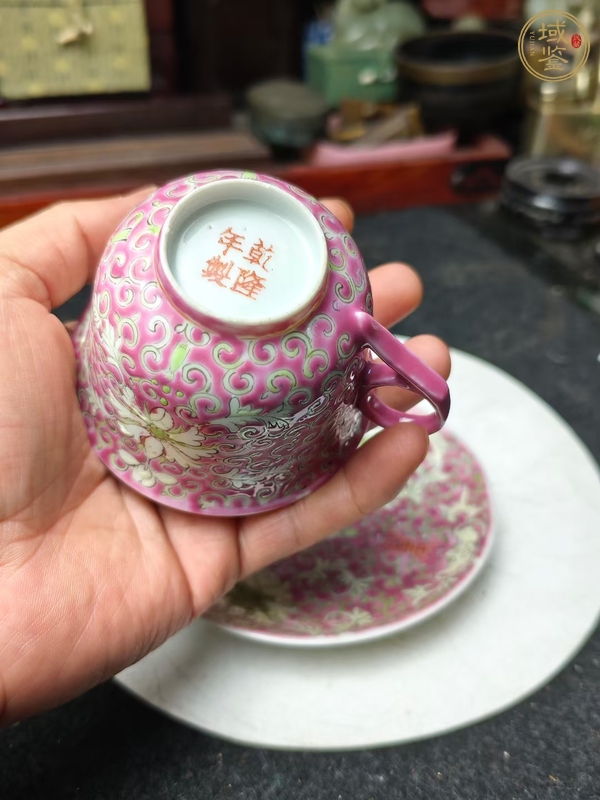 古玩陶瓷花間壽字紋粉彩杯盤真品鑒賞圖