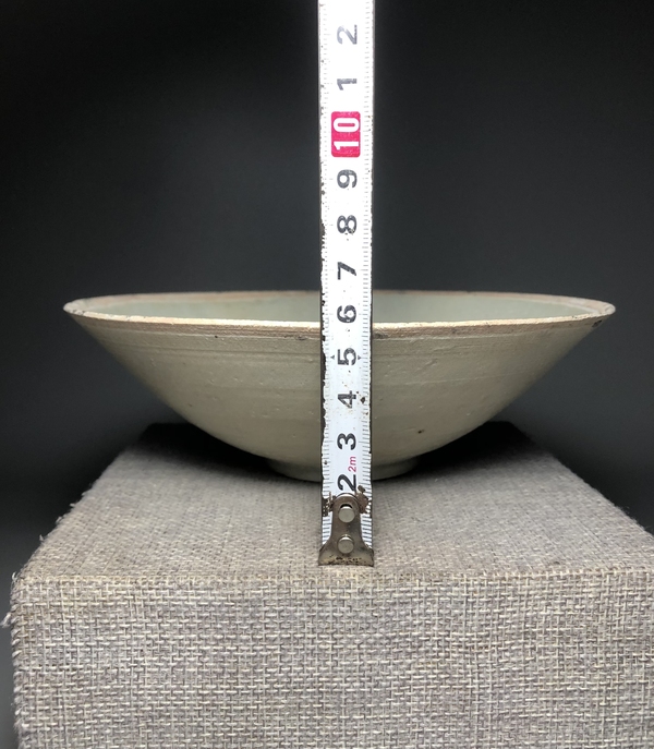 古玩陶瓷宋,景德鎮(zhèn)窯青白釉刻花斗笠碗拍賣,當前價格1800元