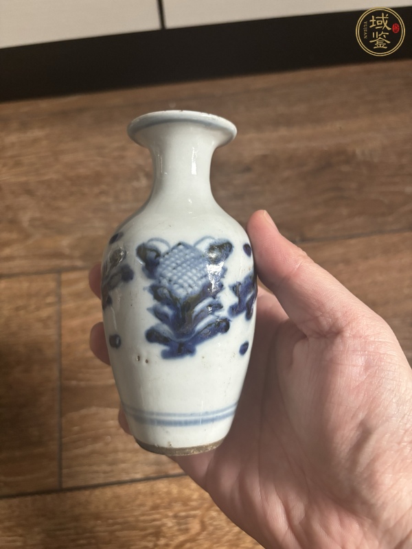 古玩陶瓷青花博古圖柳葉瓶真品鑒賞圖