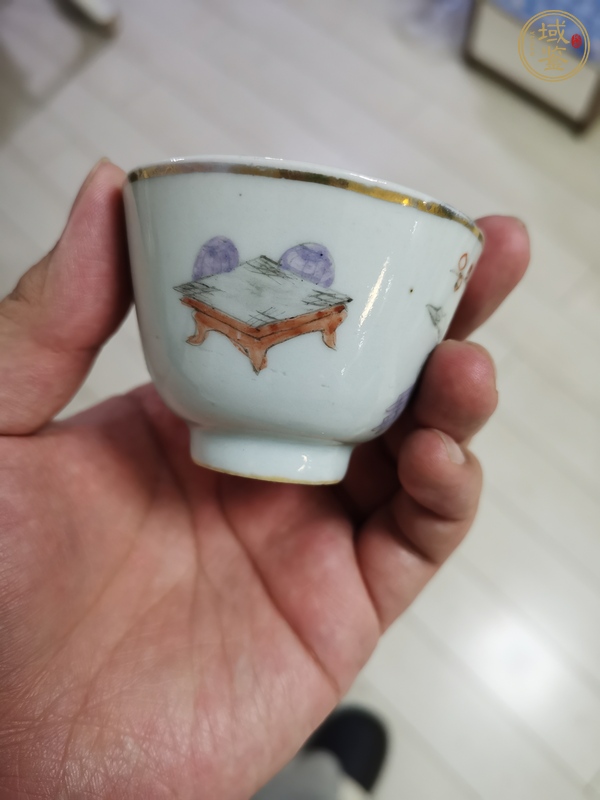 古玩陶瓷粉彩花卉紋杯真品鑒賞圖